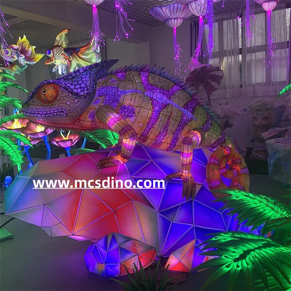 Chameleon lantern Animal LED light Display- LT0001